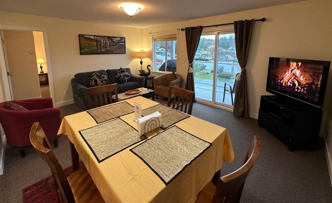 Bayshore Waterfront Inn Ucluelet Buitenkant foto