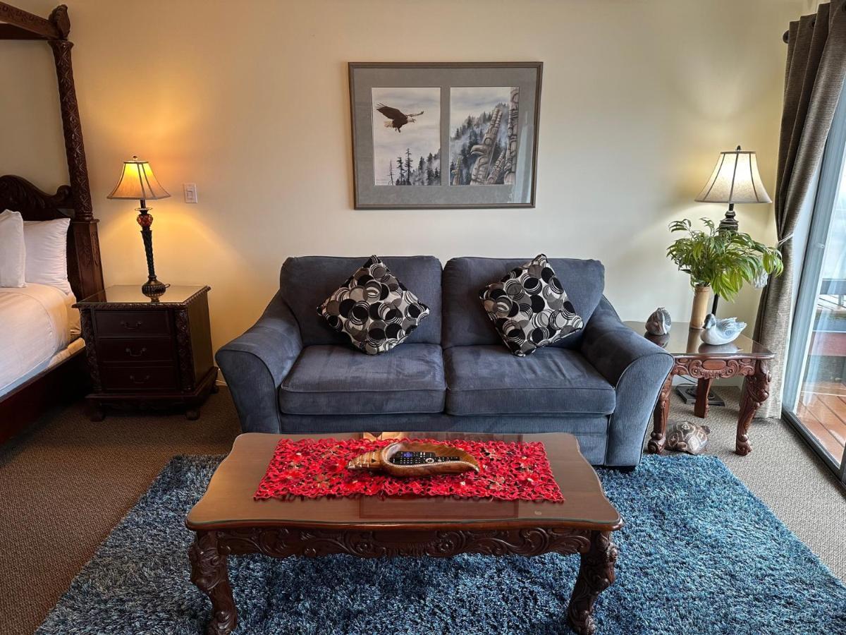 Bayshore Waterfront Inn Ucluelet Buitenkant foto
