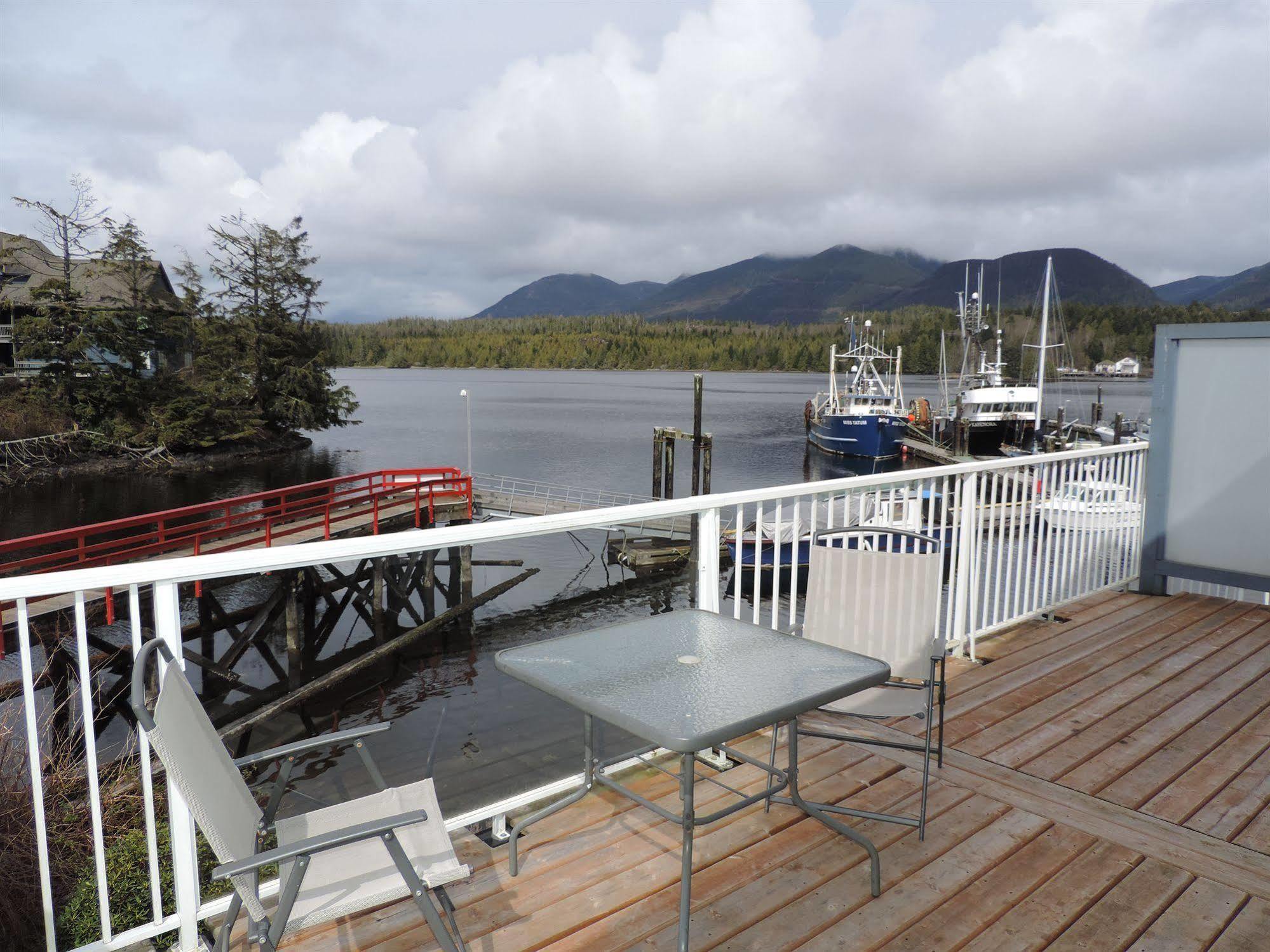 Bayshore Waterfront Inn Ucluelet Buitenkant foto